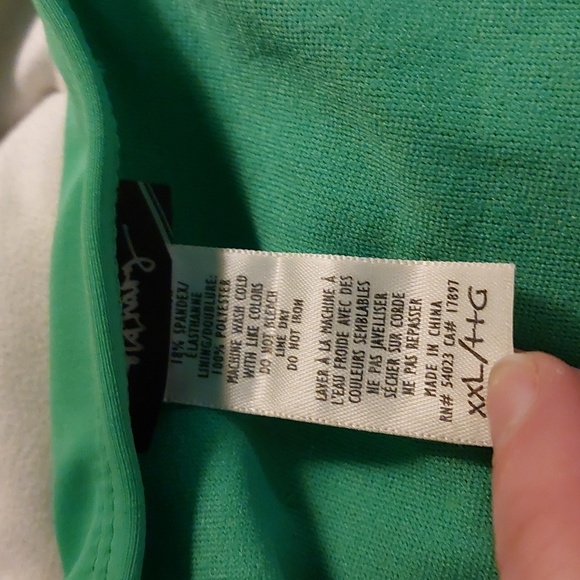 Green Tankini Halter Bathing Suit Top Old Navy Size XXL - Picture 5 of 5